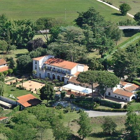 Antico Borgo Di Sutri Hotell Exteriör bild
