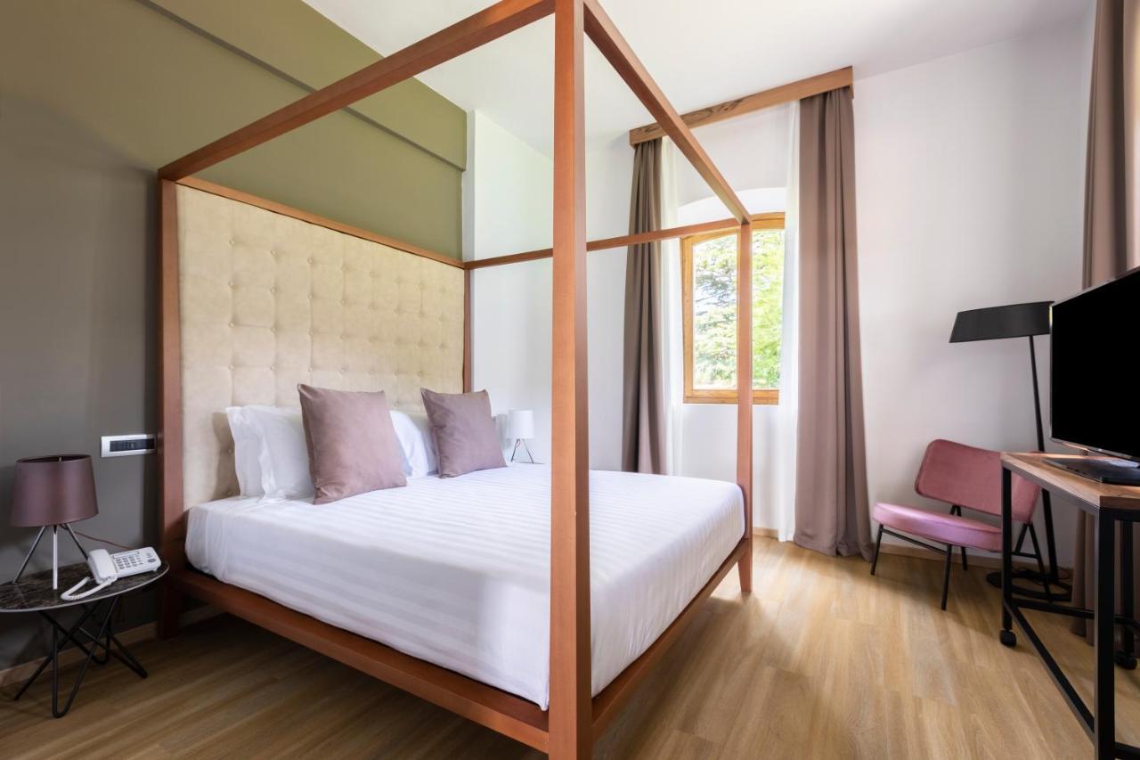 Antico Borgo Di Sutri Hotell Exteriör bild