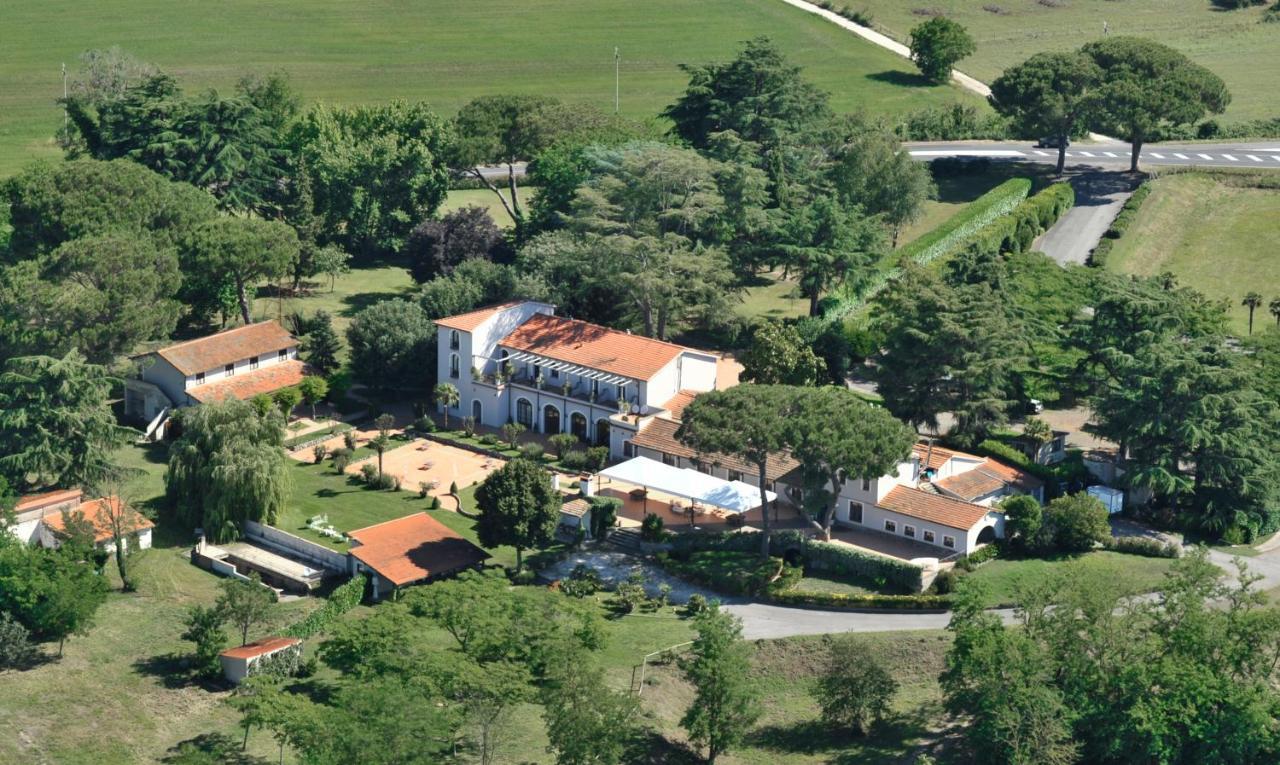 Antico Borgo Di Sutri Hotell Exteriör bild