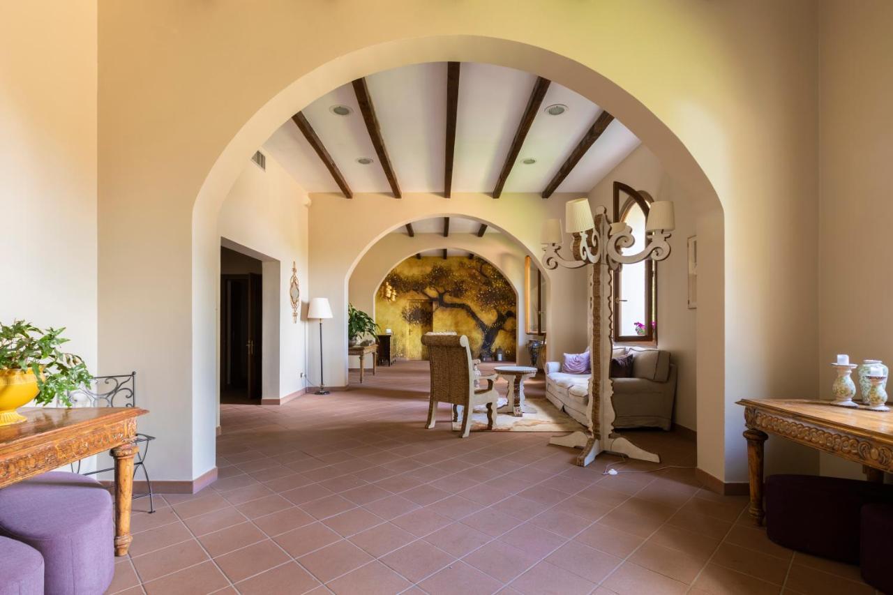 Antico Borgo Di Sutri Hotell Exteriör bild