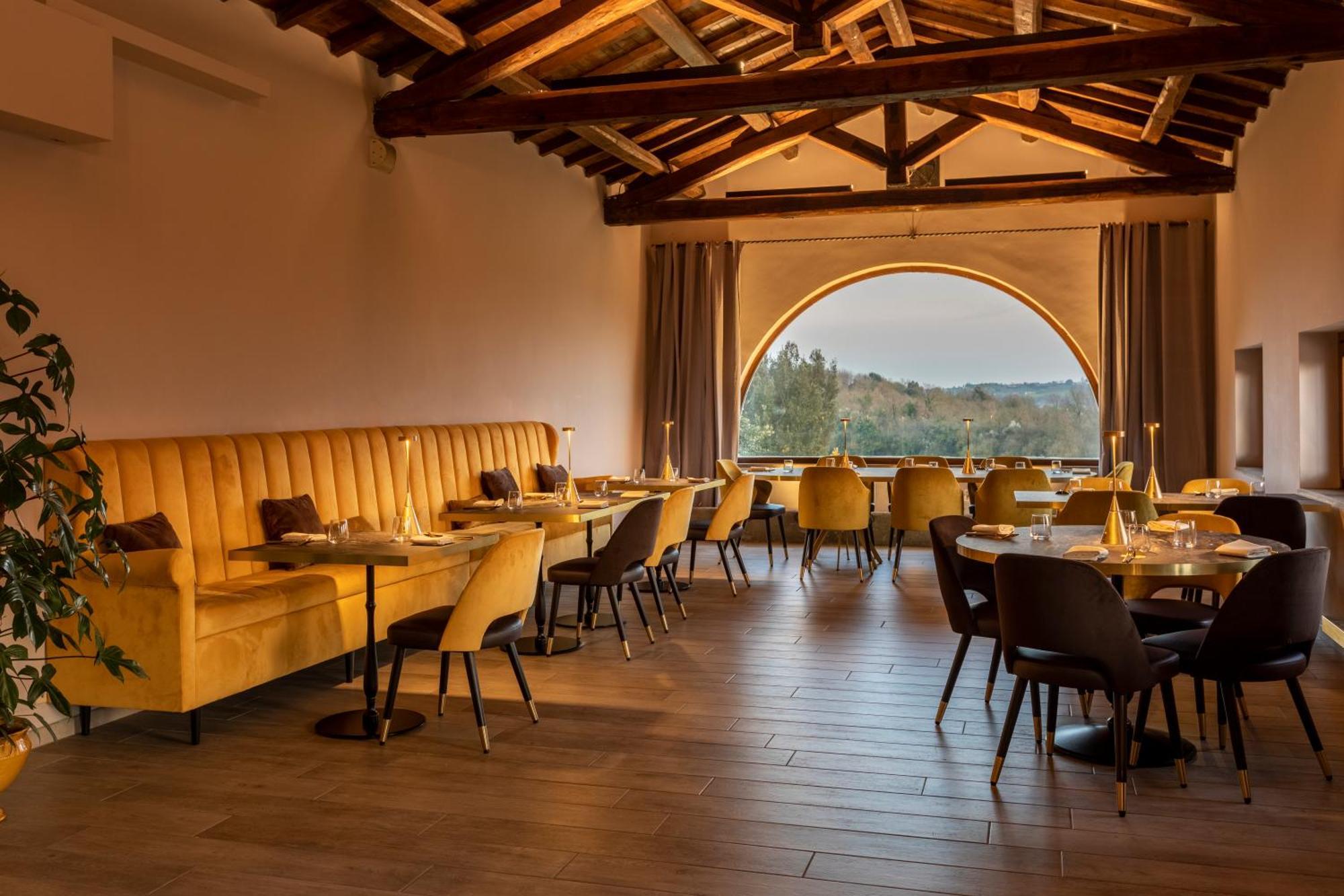 Antico Borgo Di Sutri Hotell Exteriör bild